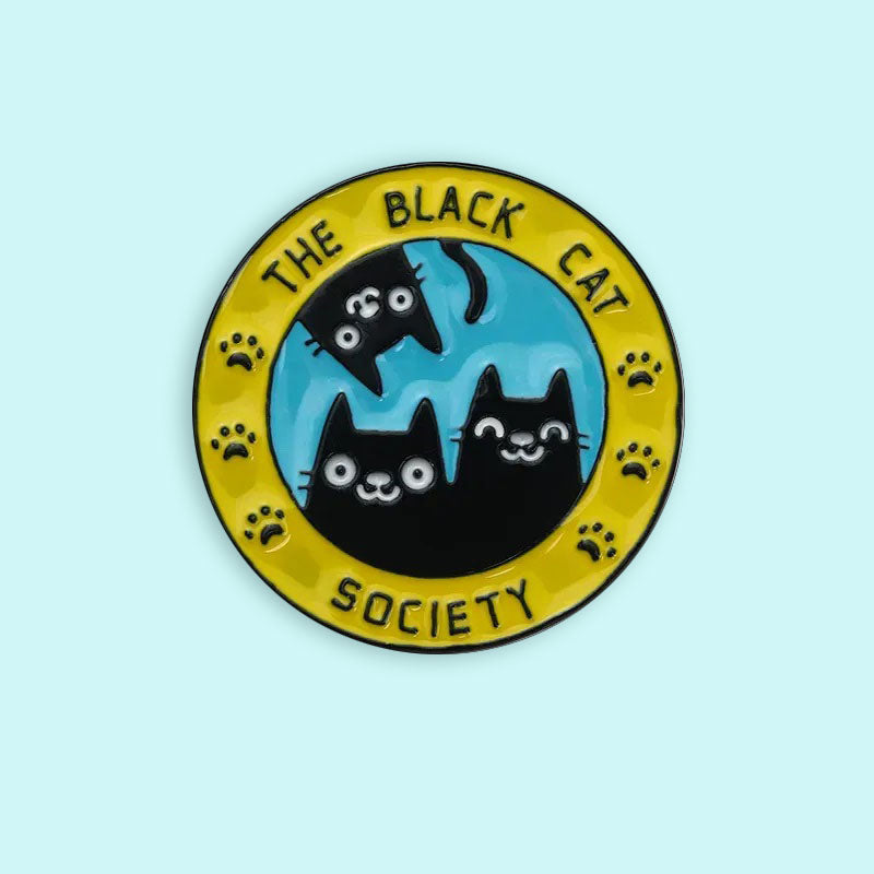 סיכת אמייל Black Cat Society