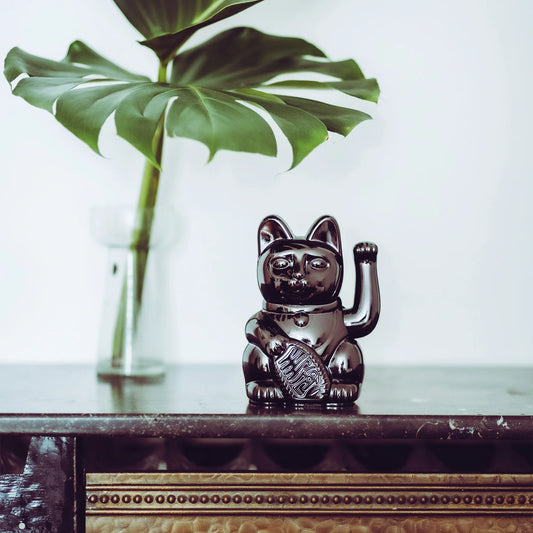 Lucky Cat שחור מבריק